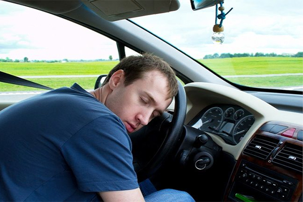 NHỮNG ĐIỀU CẦN LƯU Ý KHI BẬT ĐIỀU HÒA NGỦ TRONG Ô TÔ